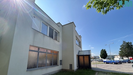 Prodej obchodního prostoru 199 m², Znojmo