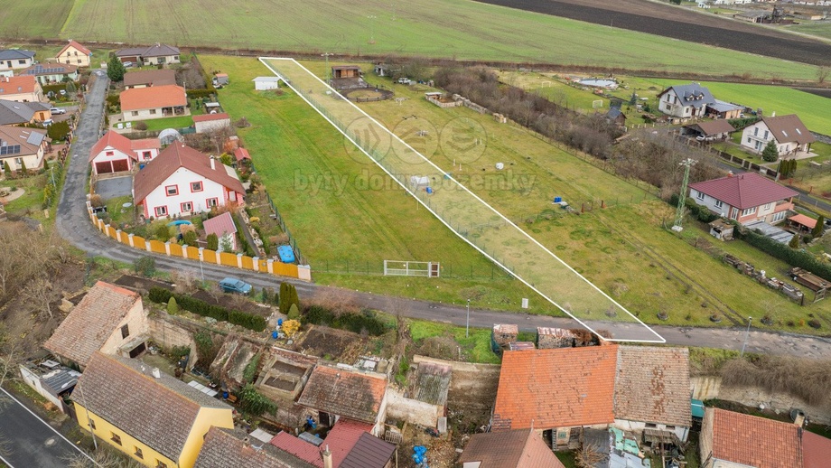 Prodej zahrady 1 584 m², Lenešice