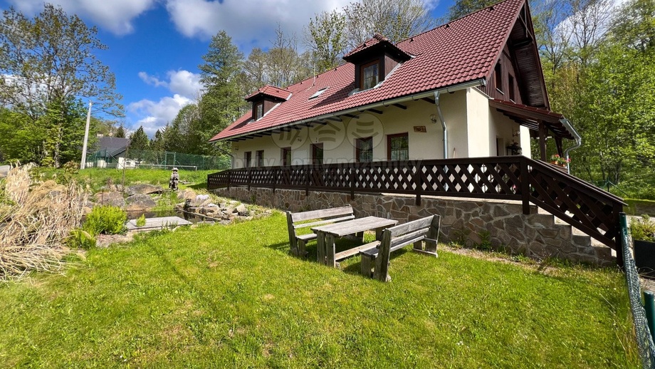 Prodej rodinného domu 254 m², Stožec - České Žleby