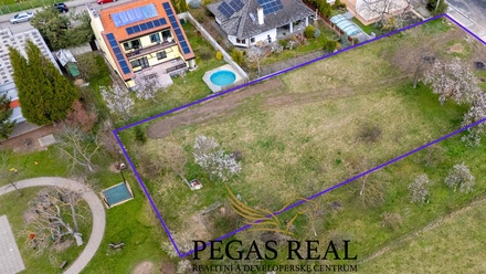 Prodej stavebního pozemku 1 807 m², Brno - Chrlice