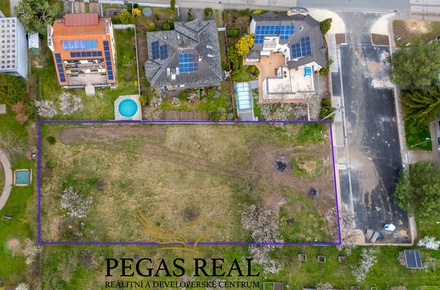 Prodej stavebního pozemku 1 807 m², Brno - Chrlice