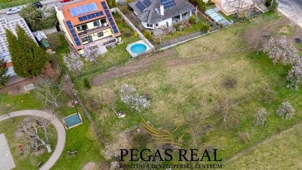 Prodej stavebního pozemku 850 m², Brno - Chrlice