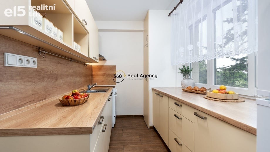 Prodej byty 2+1, 50 m² - Praha - Břevnov
