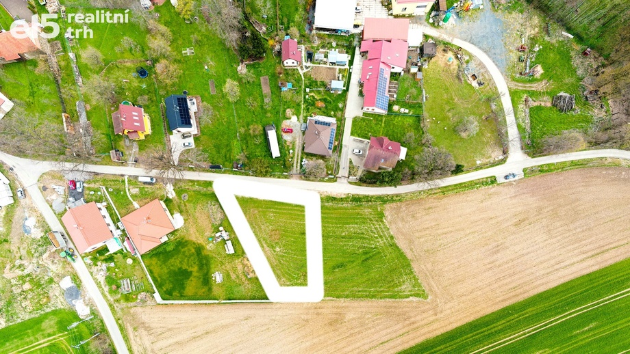 Prodej stavebního pozemku 1 500 m², Paběnice