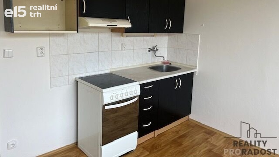 Pronájem byty 2+kk, 42 m² - Hodonín