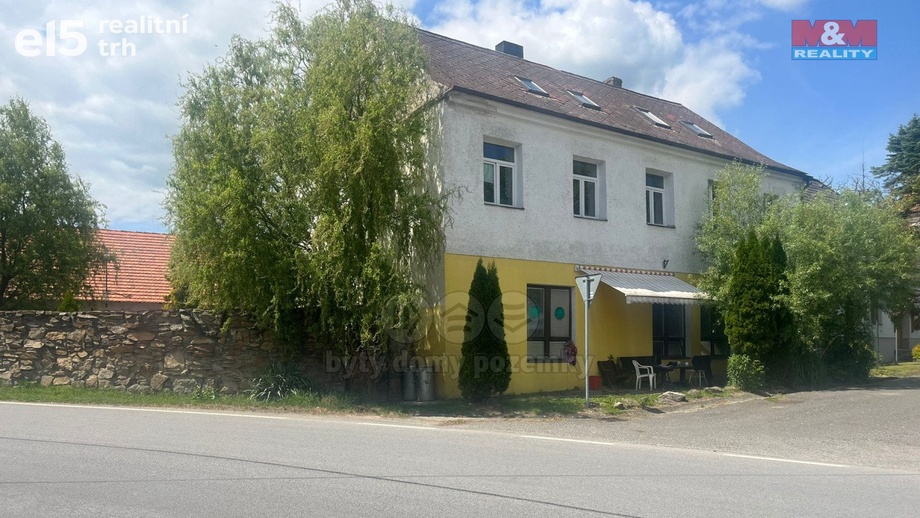 Prodej rodinného domu 320 m², Veselíčko