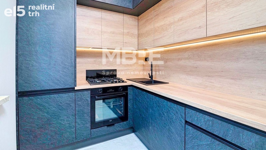 Pronájem byty 2+1, 56 m² - Karviná