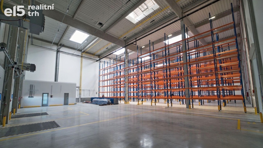 Pronájem sklady, 660 m² - Jičín - Valdické Předměstí