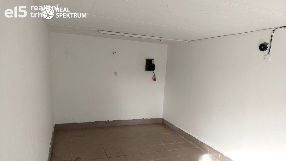 Pronájem garáže, 17 m² - Brno - Komín