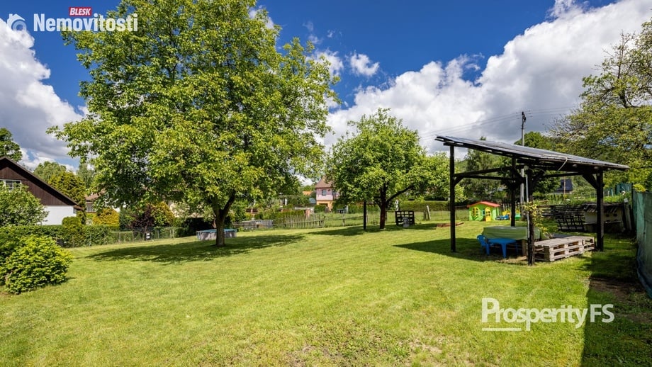 Prodej chaty 35 m², Cvikov