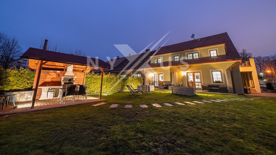 Prodej činžovního domu 429 m², Třeboň