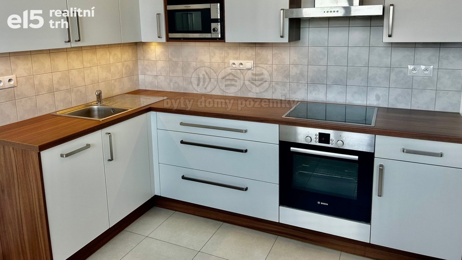 Pronájem byty 2+kk, 50 m² - České Budějovice 3