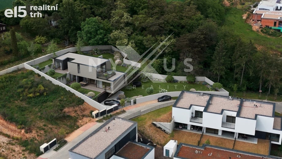 Prodej stavebního pozemku 1 217 m², Praha 6