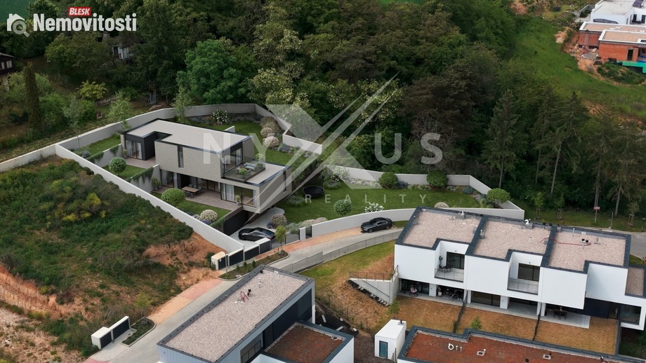 Prodej stavebního pozemku 1 217 m², Praha 6