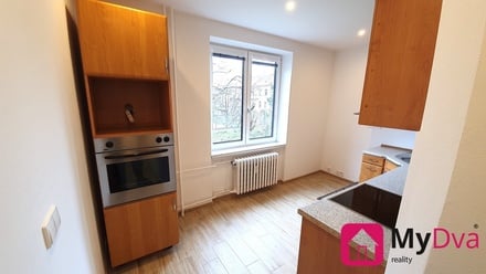 Pronájem bytu 2+1 56 m², Znojmo