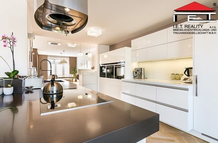 Prodej činžovního domu 332 m², Brno - Komín