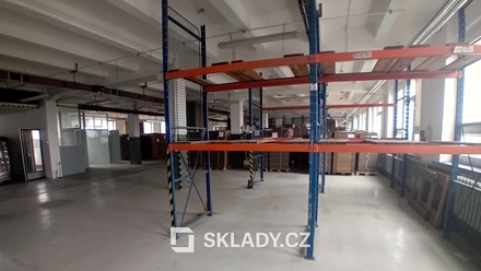 Pronájem skladu 835 m², Červený Kostelec