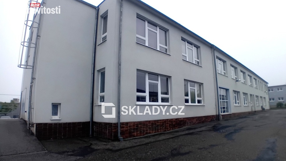 Pronájem skladu 835 m², Červený Kostelec