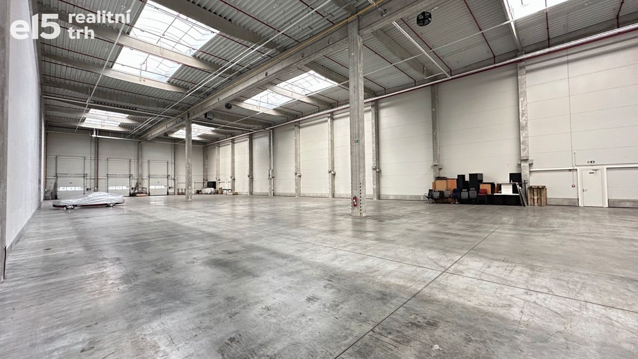 Pronájem sklady, 2 622 m² - Zápy