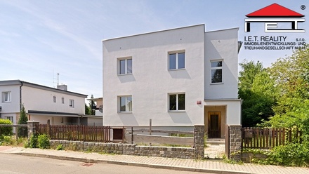 Prodej činžovního domu 270 m², Praha - Újezd nad Lesy