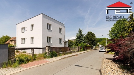 Prodej činžovního domu 270 m², Praha - Újezd nad Lesy