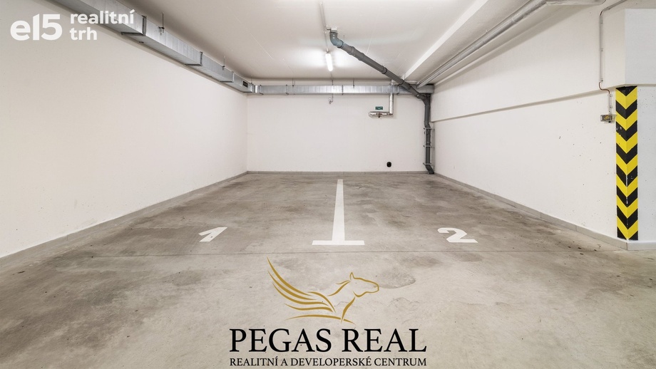 Pronájem garážové stání, 16 m² - Brno - Žebětín