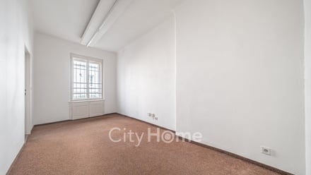 Prodej kanceláře 64 m², Praha - Smíchov
