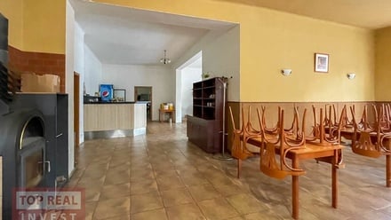 Prodej obchodního prostoru 1 331 m², Koryčany