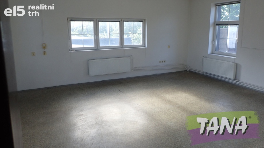 Pronájem obchodní prostory, 56 m² - Turnov