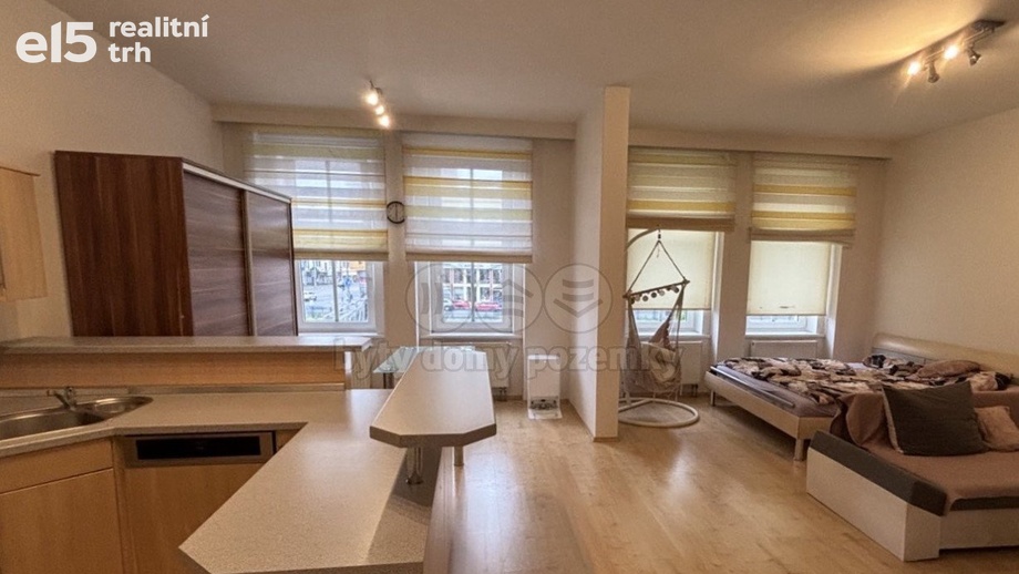 Pronájem byty 2+kk, 93 m² - Plzeň - Jižní Předměstí