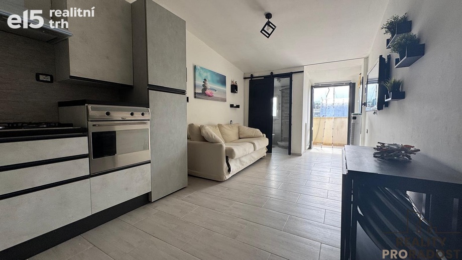 Prodej byty 1+kk, 28 m² -