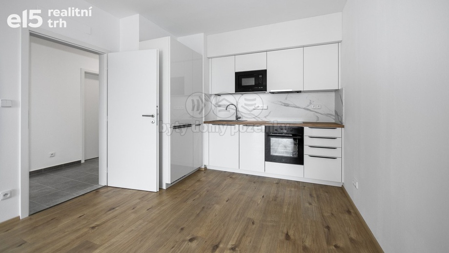 Pronájem byty 2+kk, 66 m² - Plzeň - Újezd