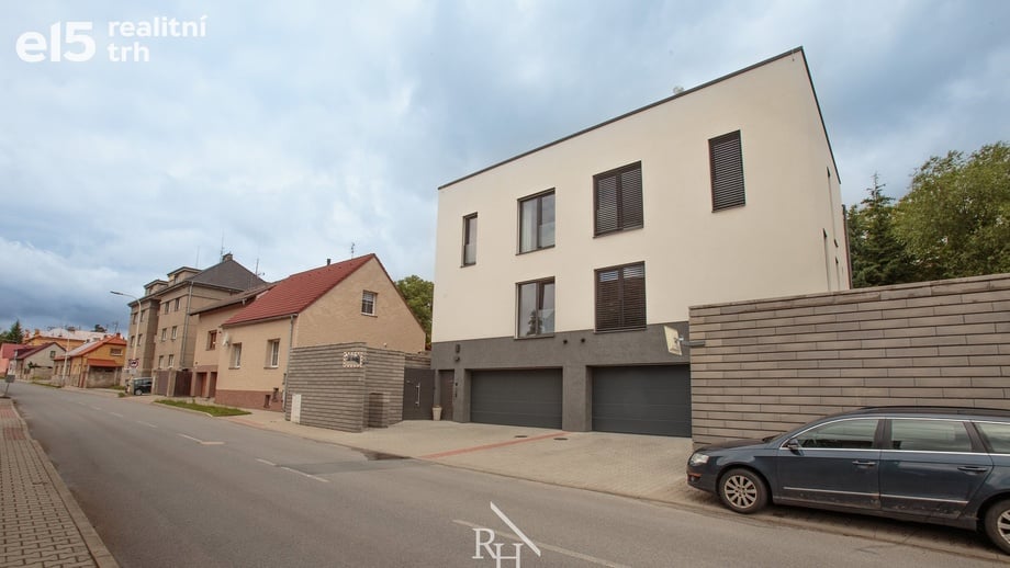 Pronájem rodinné domy, 120 m² - Kladno - Švermov