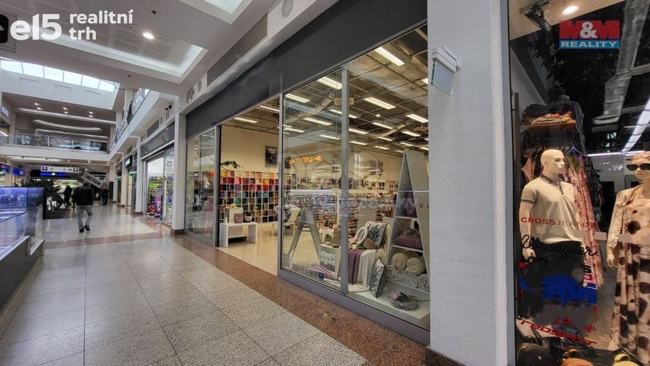 Pronájem obchodní prostory, 144 m² - Olomouc - Řepčín