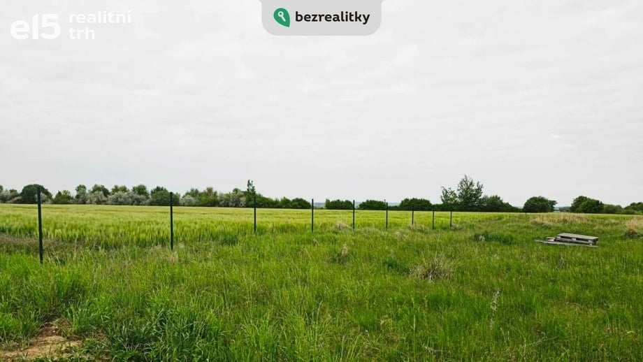 Prodej pozemky pro bydlení, 1 297 m² - Mikulovice u Pardubic