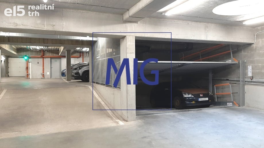 Prodej garážové stání, 13 m² - Brno - Trnitá