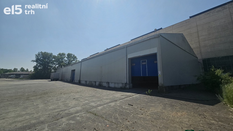 Pronájem skladu 1 350 m², Praha - Letňany