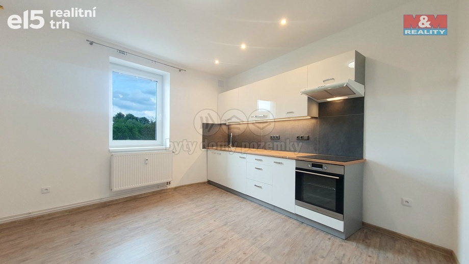 Pronájem byty 2+kk, 49 m² - Rožďalovice