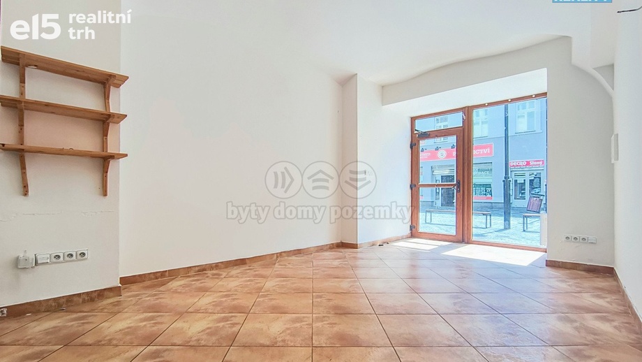 Pronájem obchodní prostory, 23 m² - Slaný