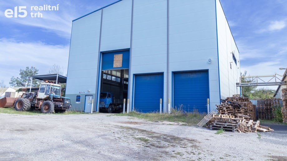 Pronájem sklady, 1 064 m² - Mníšek pod Brdy