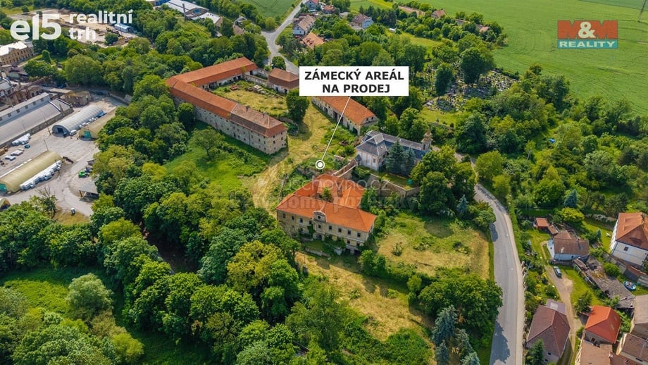 Prodej pozemky pro bydlení, 18 484 m² - Zvoleněves