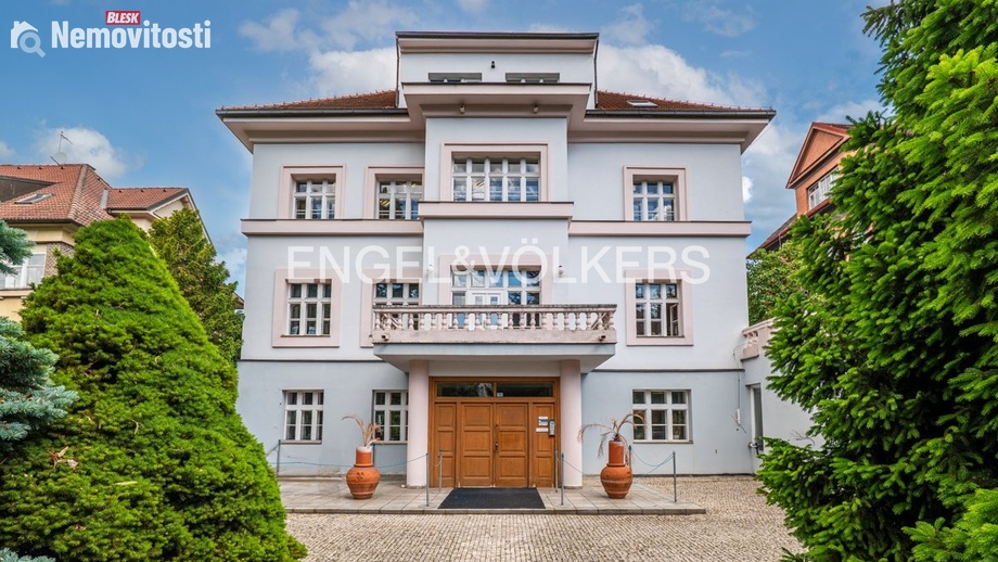 Pronájem kanceláře 140 m², Praha - Vinohrady