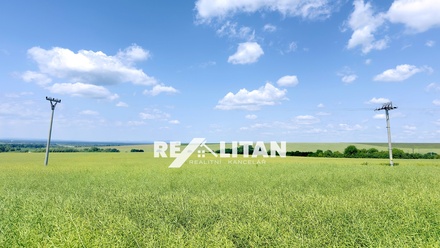 Prodej stavebního pozemku 4 877 m², Unín, Slovensko