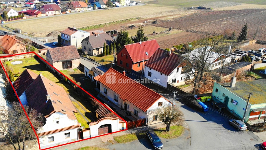 Prodej chalupa, 290 m² - Lišany