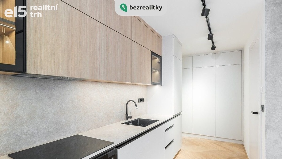 Prodej byty 2+kk, 37 m² - Praha - Bubeneč