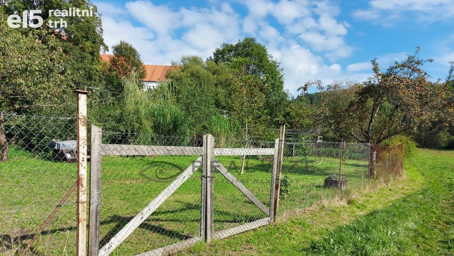 Pronájem pozemky - zahrady, 437 m² - Zlatá Koruna