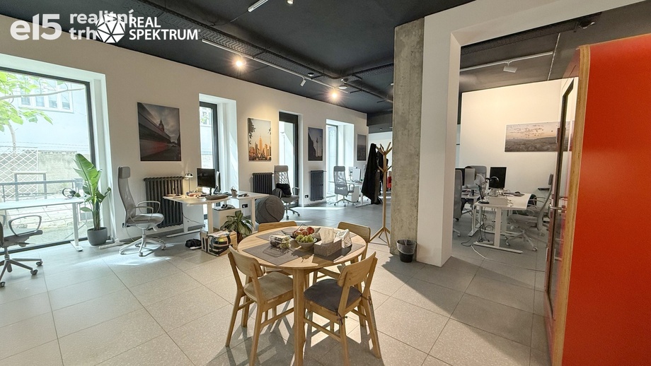 Pronájem kanceláře, 119 m² - Brno-město