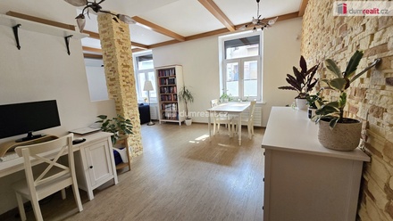 Prodej rodinného domu 200 m², Písek