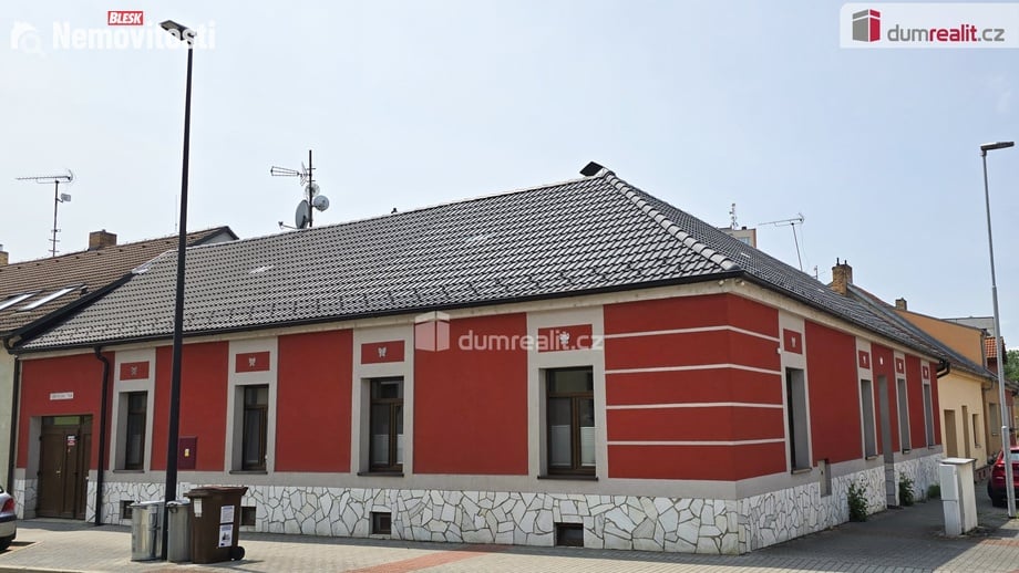 Prodej rodinného domu 200 m², Písek