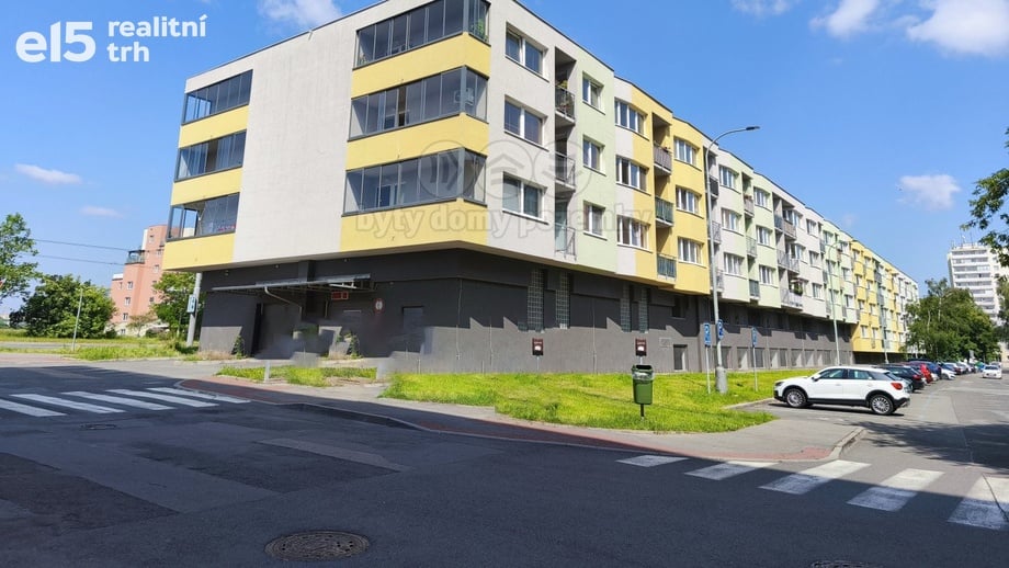 Pronájem byty 2+kk, 52 m² - Praha - Letňany